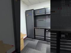 tủ đựng dụng cụ