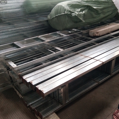 Kích thước bên ngoài 7x5.45x3.35m Bàn xịt ô tô lò nướng CE được phê duyệt cho phòng sơn ô tô