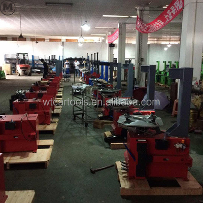 Máy cân bằng bánh xe buýt Độ chính xác cao cho bánh xe đường kính 1400mm