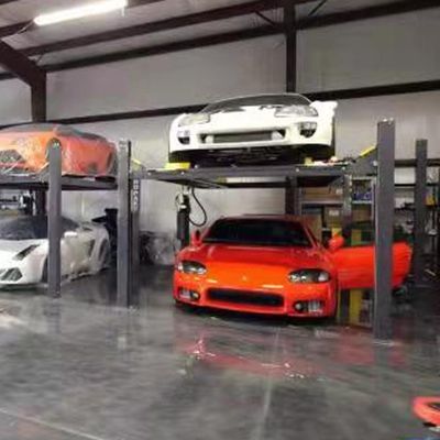 Bãi đỗ xe 4 trụ cho thang máy xe hơi Số lượng tải 12 đơn vị Chi phí bảo trì thấp